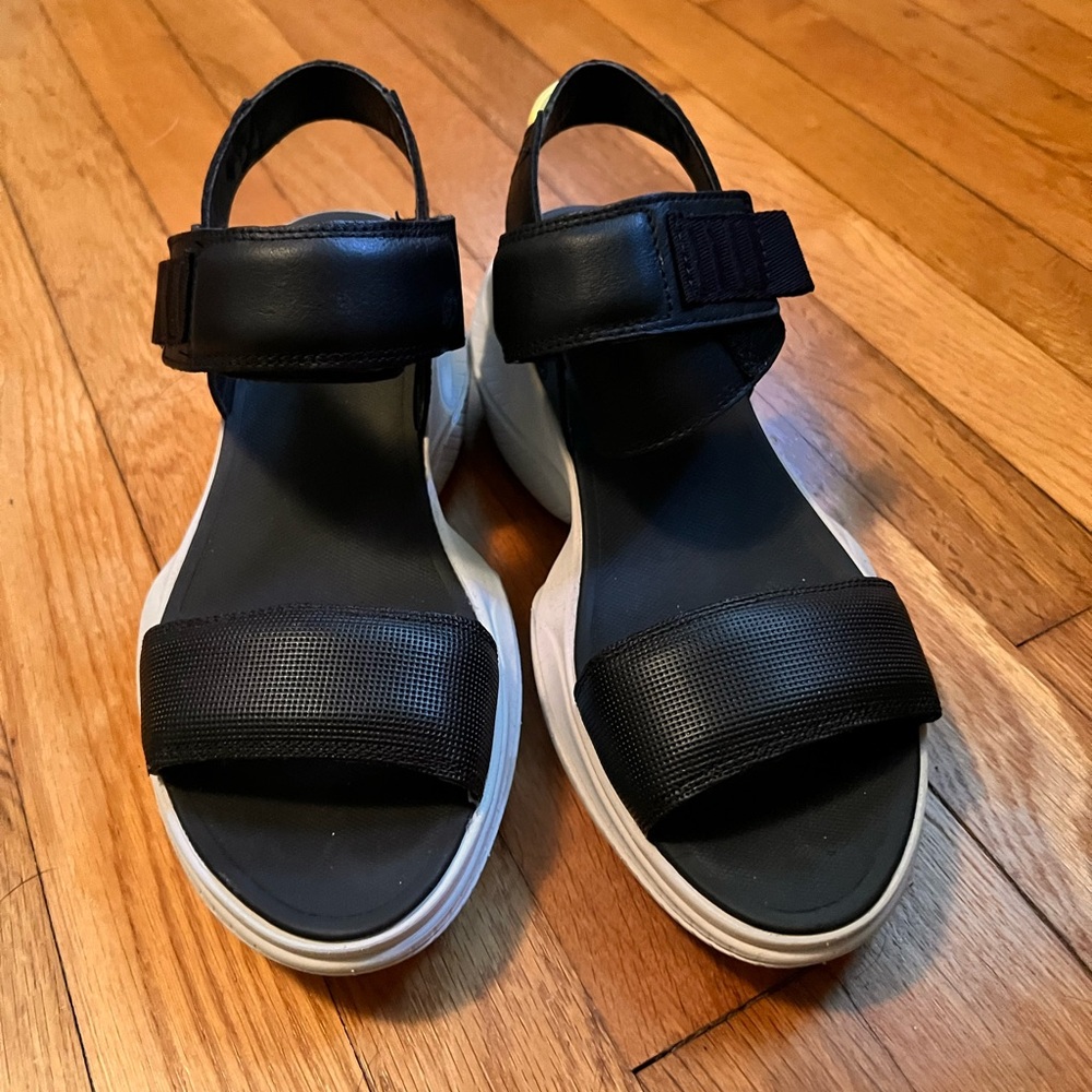 Sorel Explorer Blitz Stride Sandal, Sporty Sandal with Chunky Sole